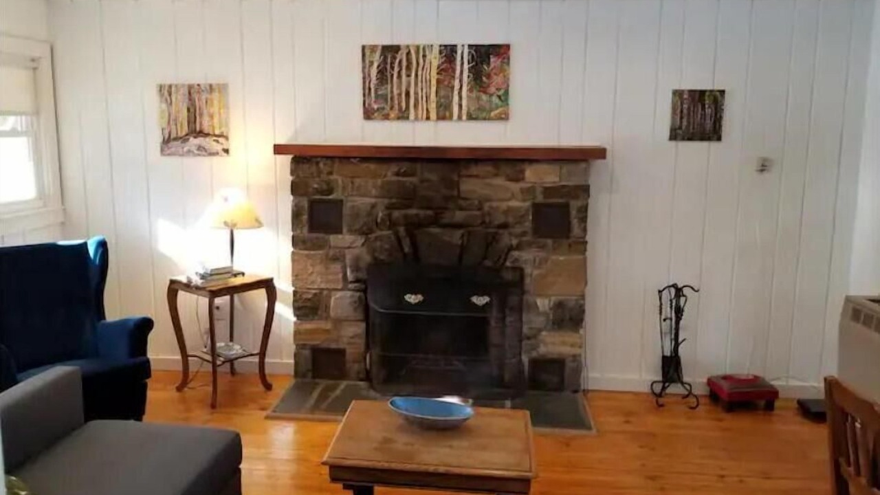 Photo of Livingroom in Johnsburg