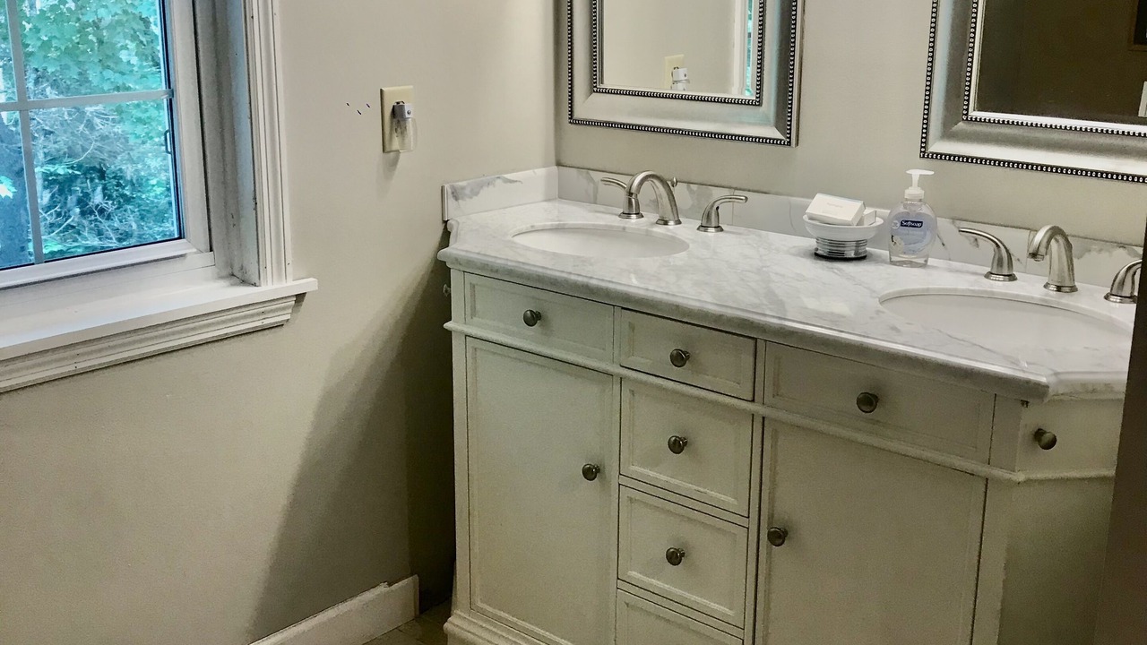 Photo of Bathroom in Saratoga Springs