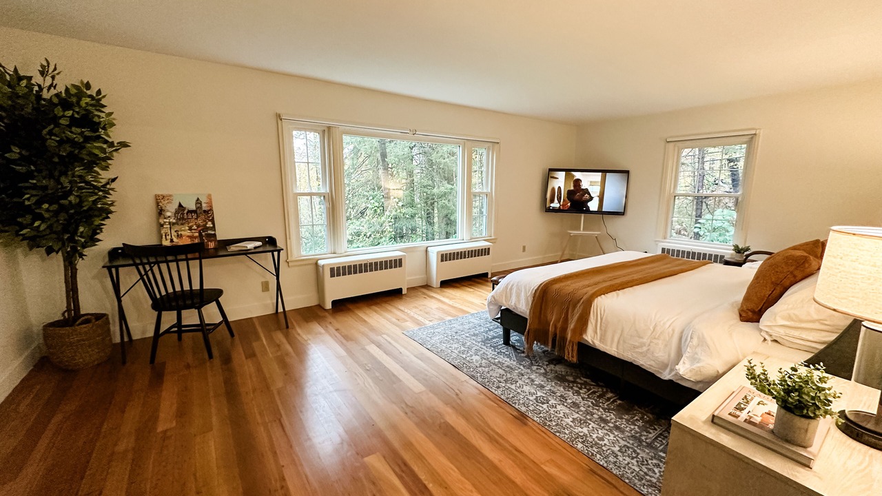 Photo of Bedroom in Mendon