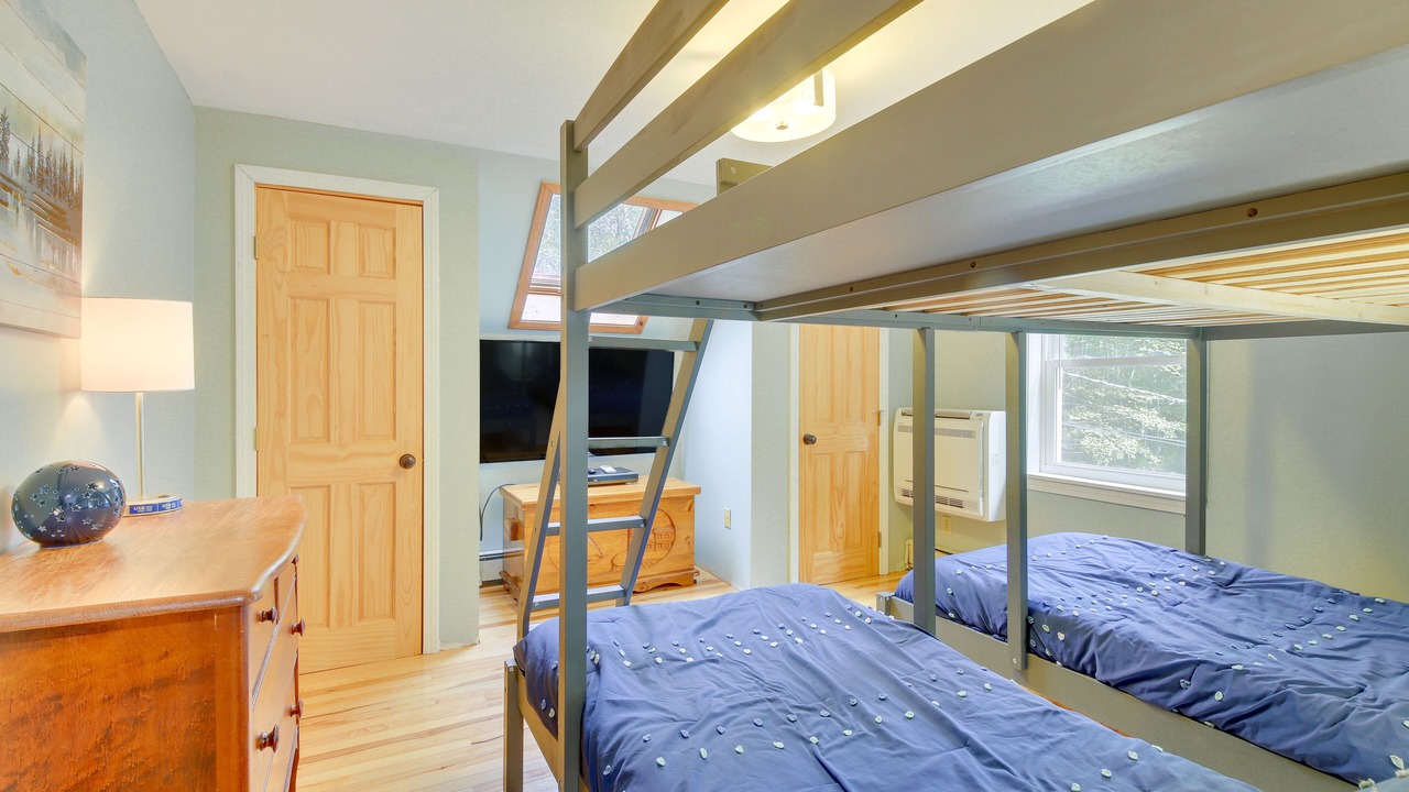 Photo of Bedroom in Searsport