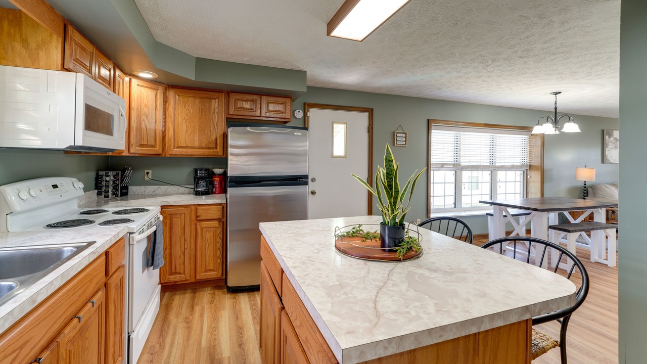 Photo of Kitchen in Hurricane