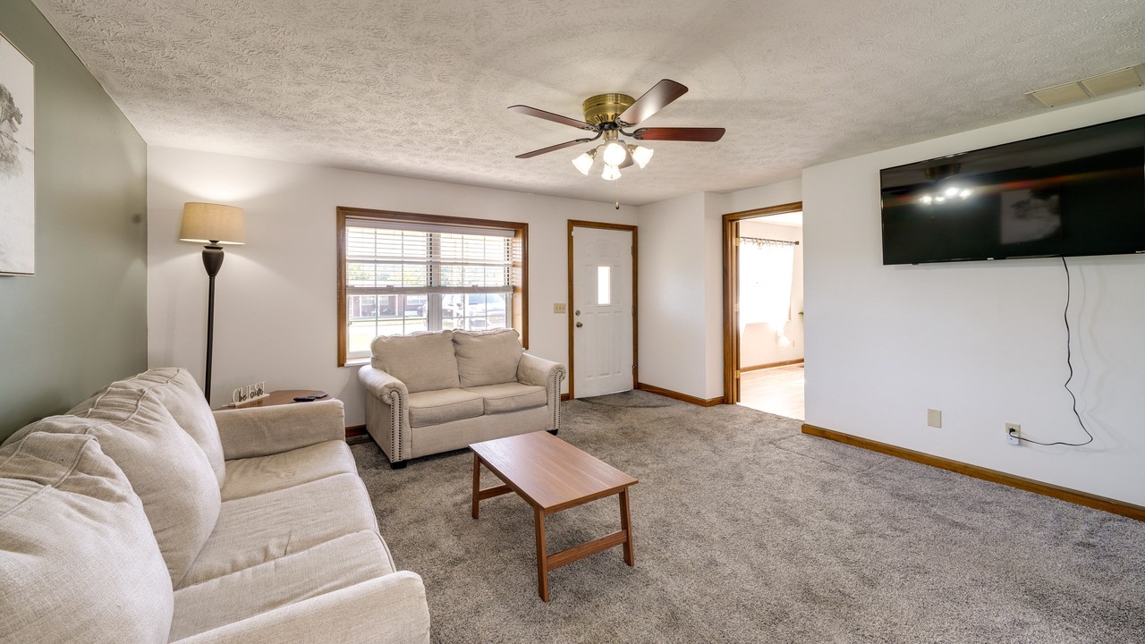 Photo of Livingroom in Hurricane