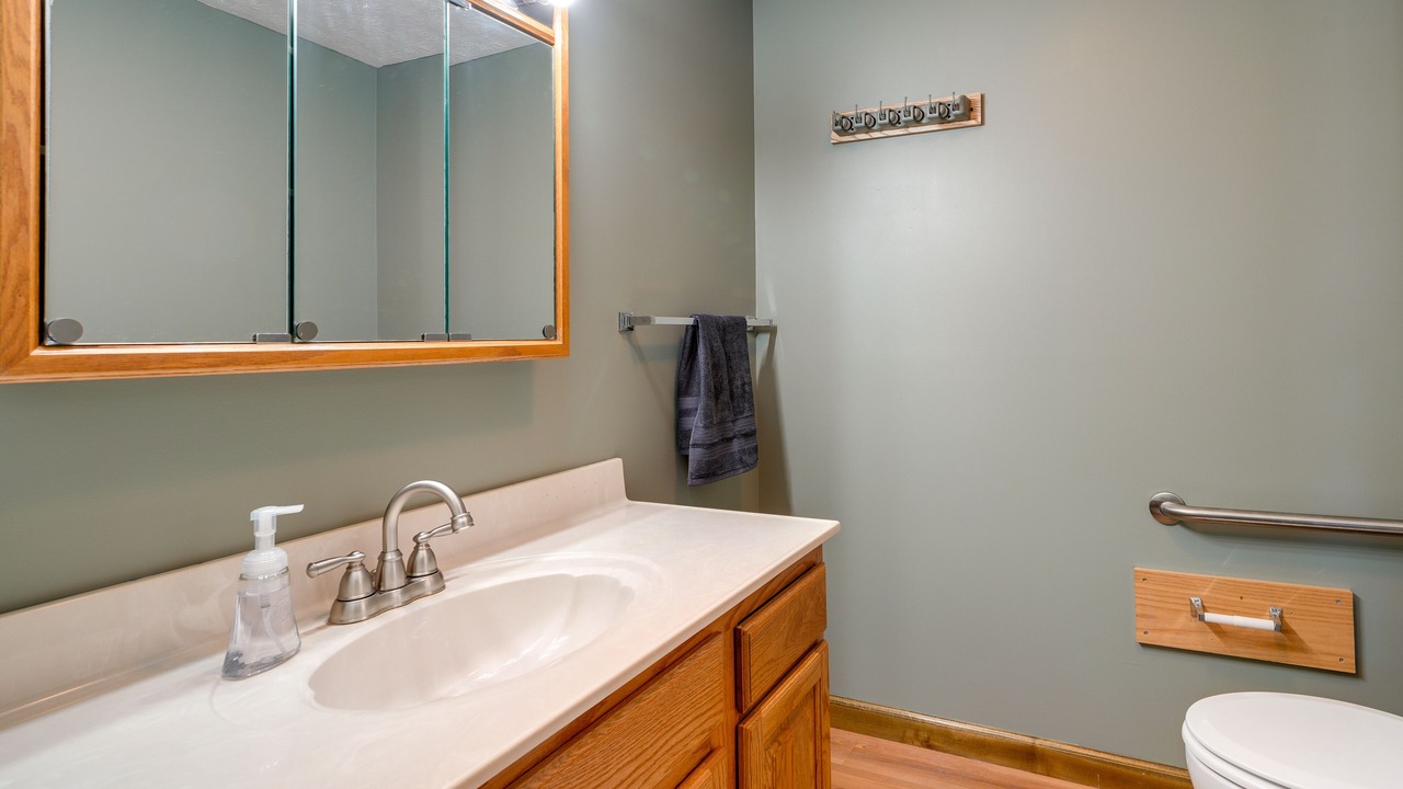 Photo of Bathroom in Hurricane