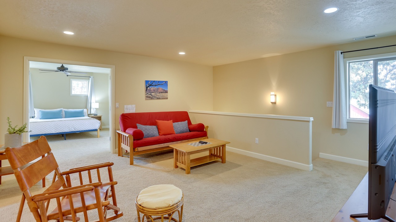 Photo of Livingroom in Old Farm District