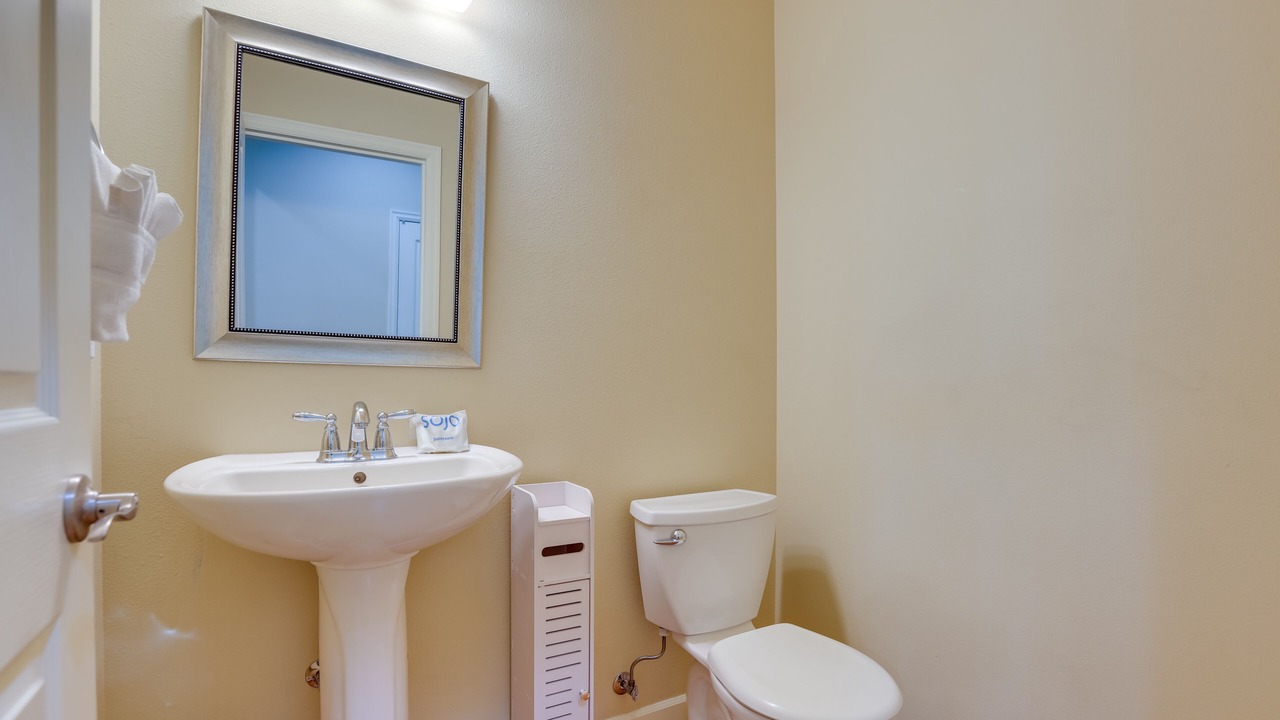 Photo of Bathroom in Old Farm District