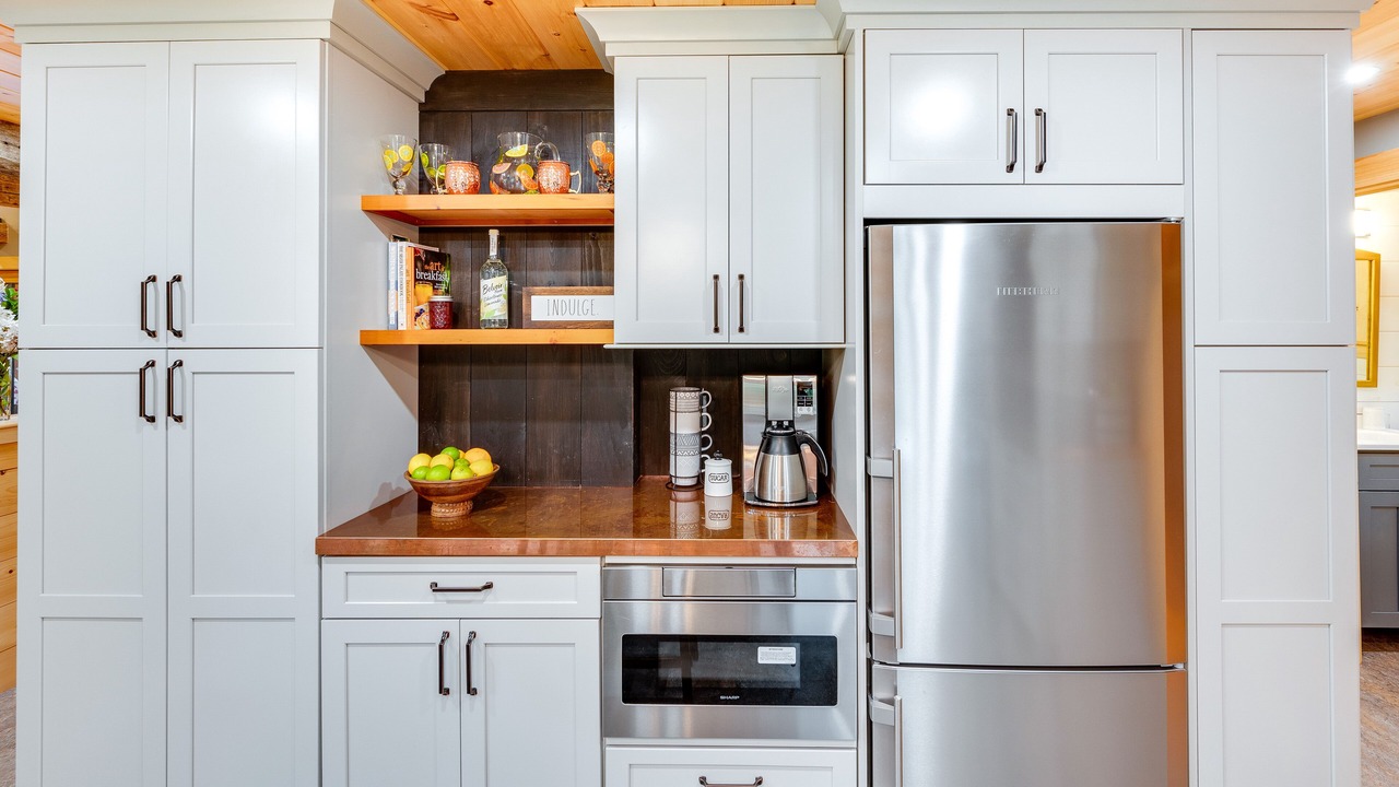 Photo of Kitchen in Center Lovell
