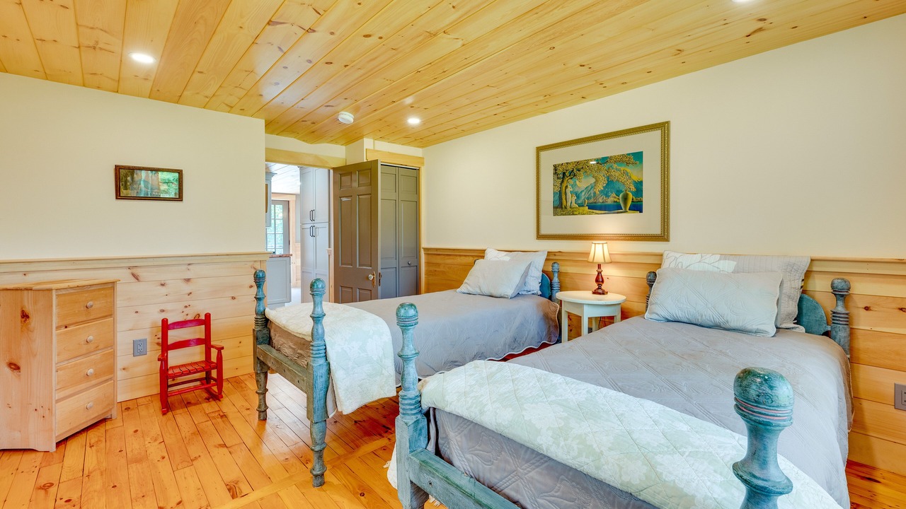 Photo of Bedroom in Center Lovell