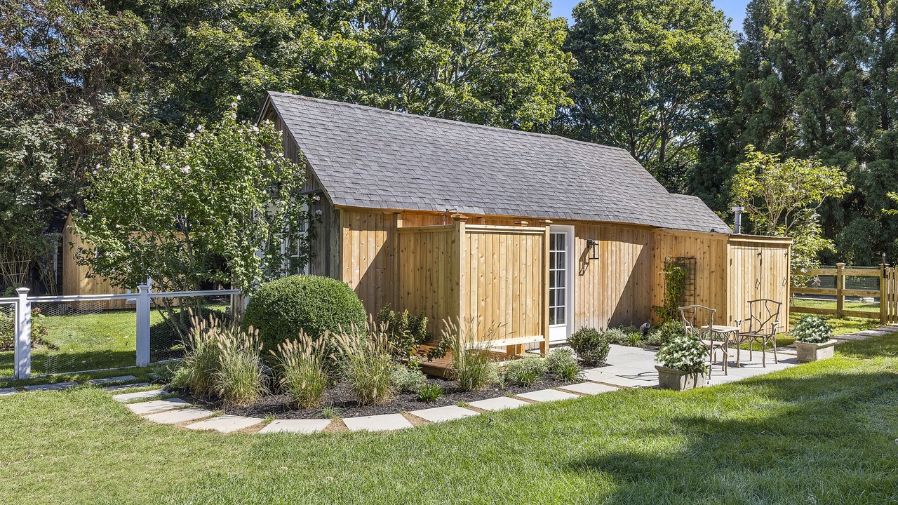 Photo of Outdoor in Village of Southampton