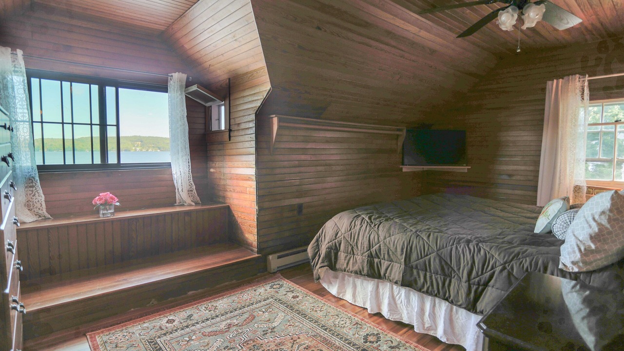 Photo of Bedroom in Winthrop