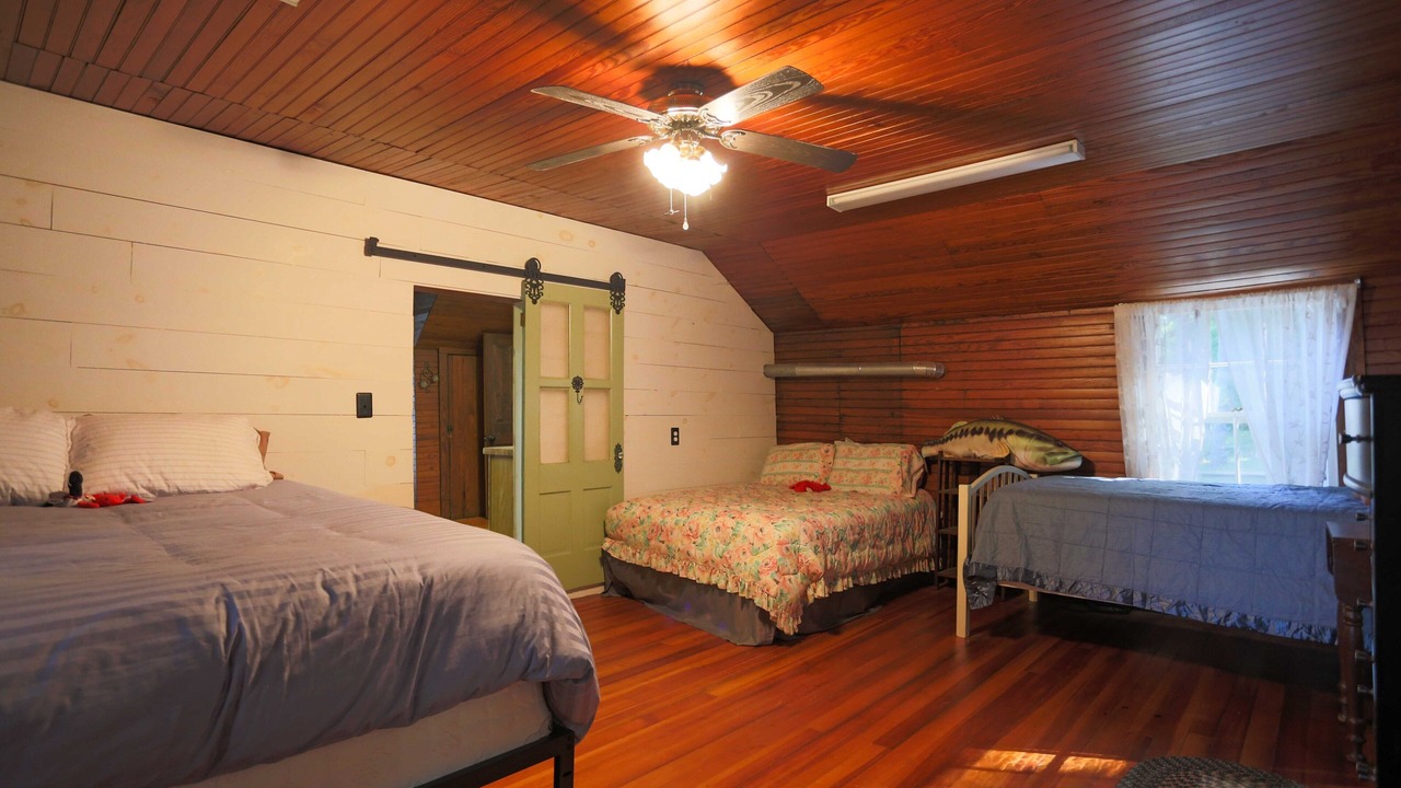 Photo of Bedroom in Winthrop