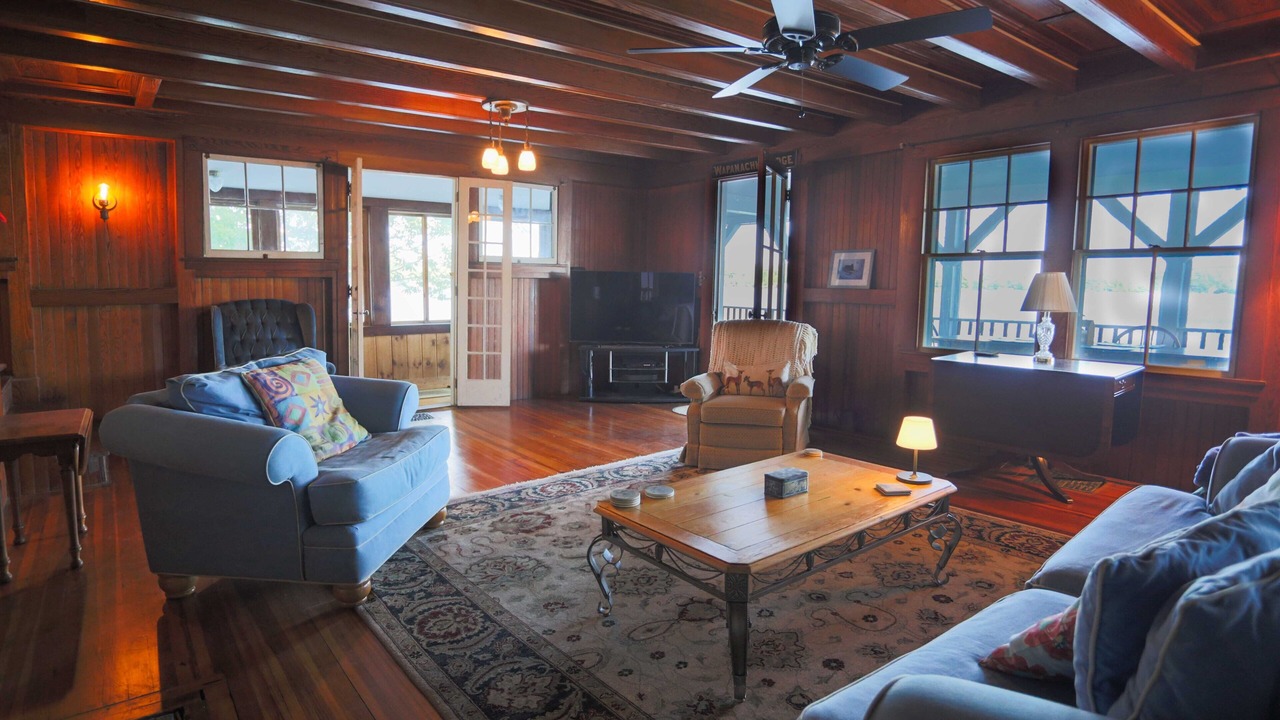 Photo of Livingroom in Winthrop