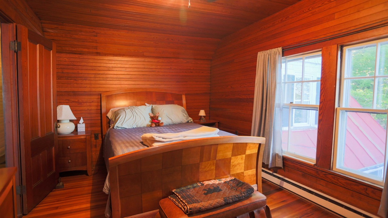Photo of Bedroom in Winthrop