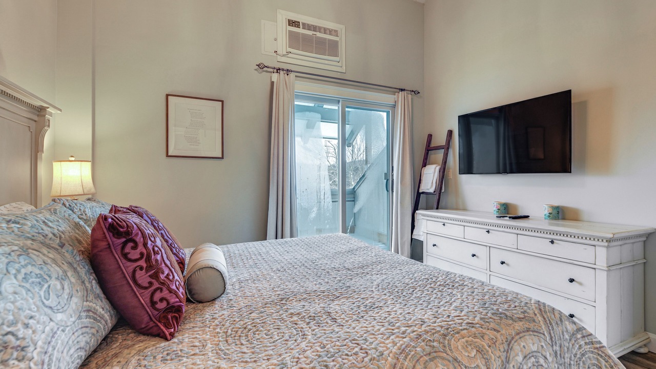 Photo of Bedroom in Warren
