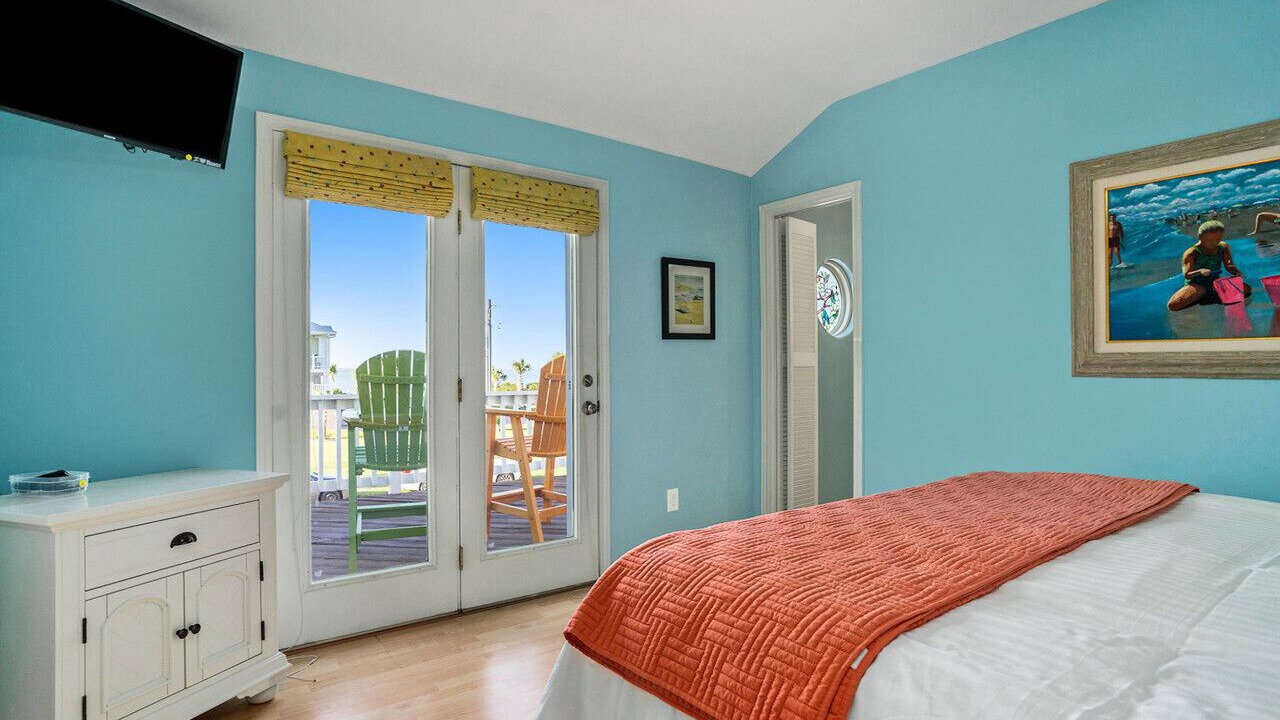 Photo of Bedroom in Terramar Beach
