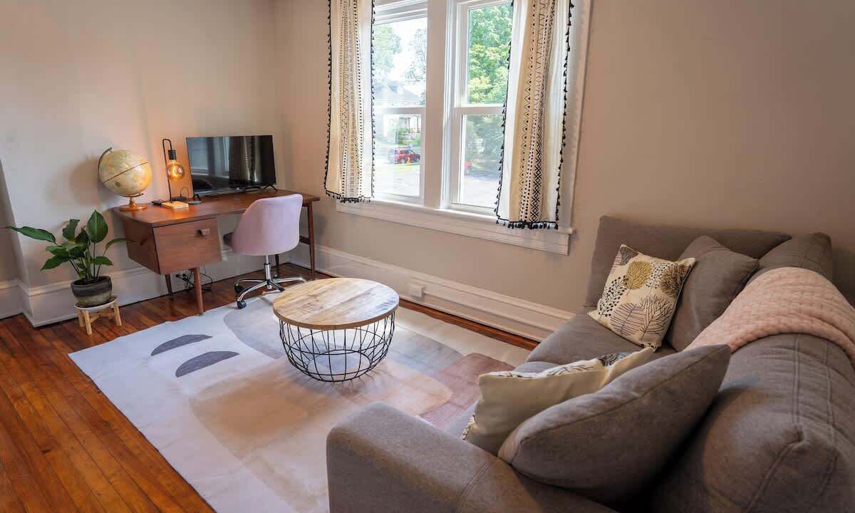 Photo of Bedroom in Roanoke