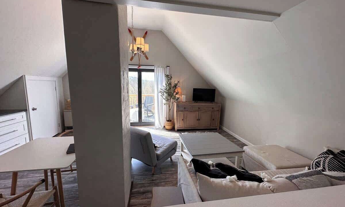 Photo of Bedroom in Sunapee