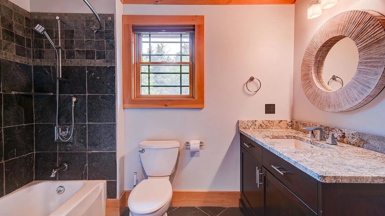 Photo of Bathroom in Intervale