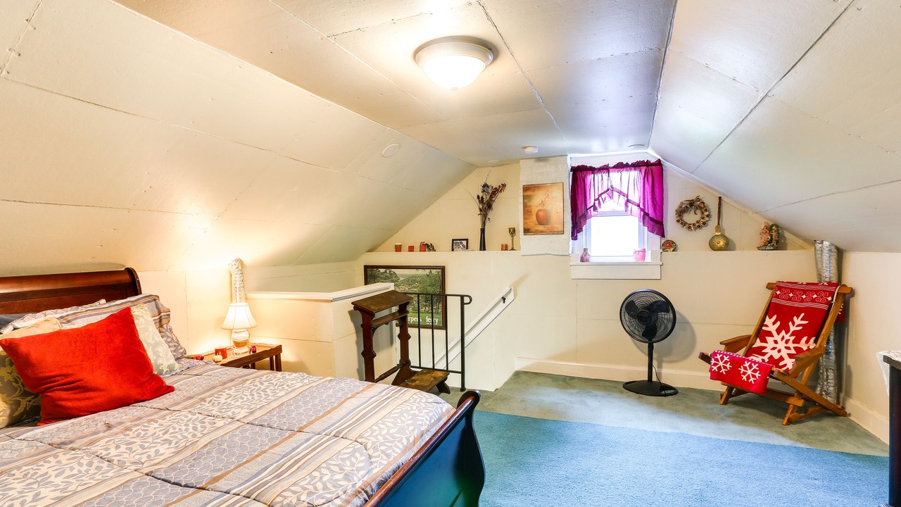 Photo of Bedroom in Boonsboro