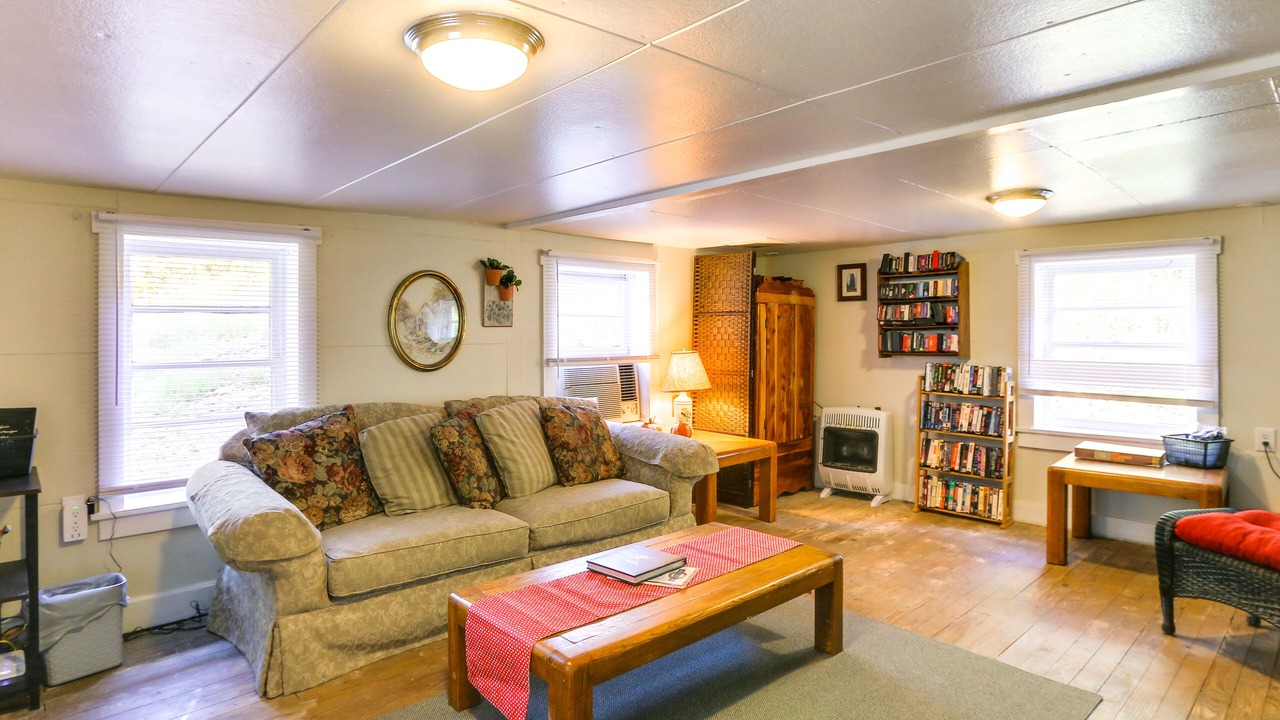Photo of Livingroom in Boonsboro