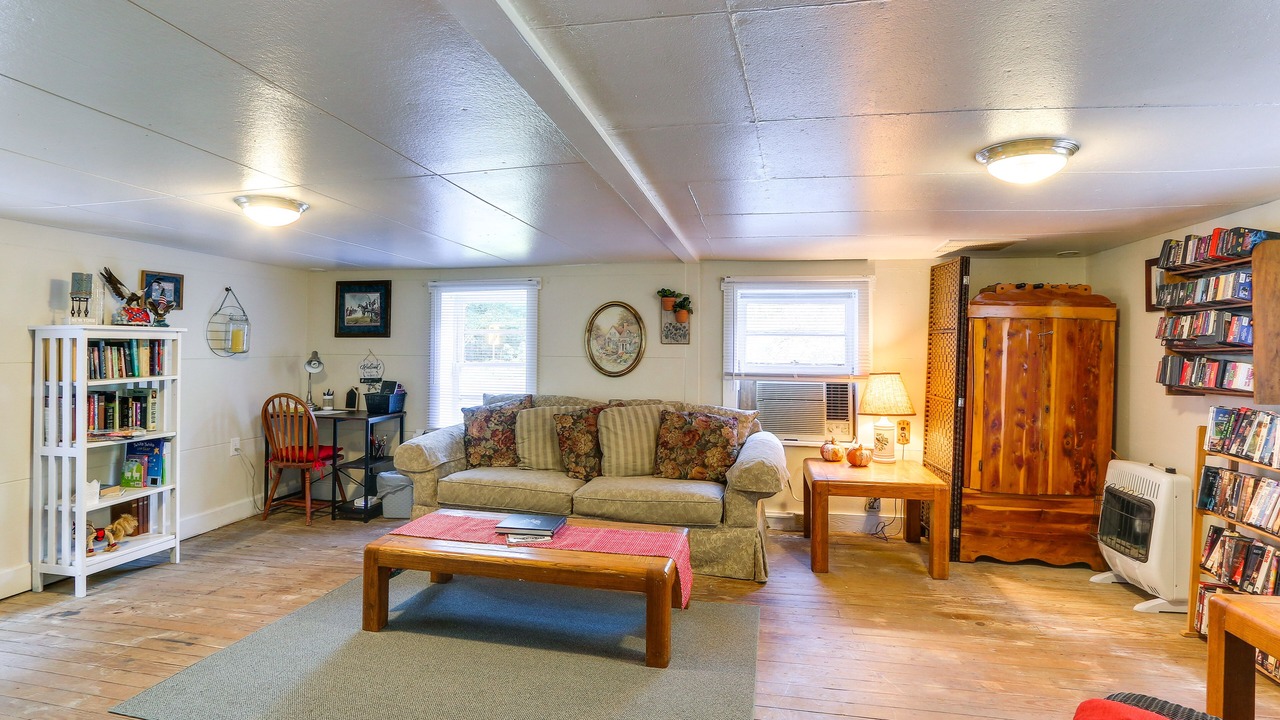 Photo of Bedroom in Boonsboro
