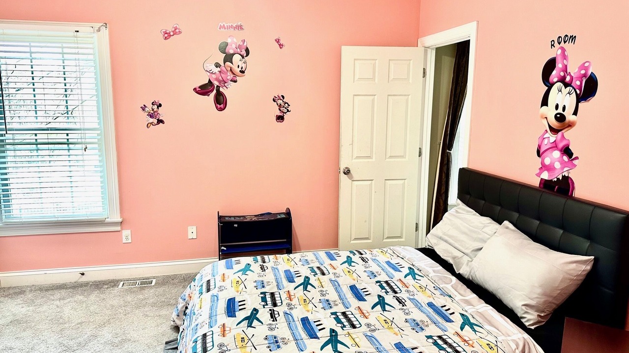 Photo of Bedroom in Hudson