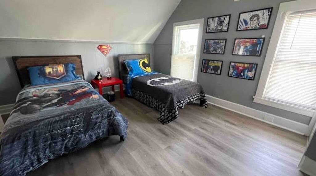 Photo of Bedroom in Front Park