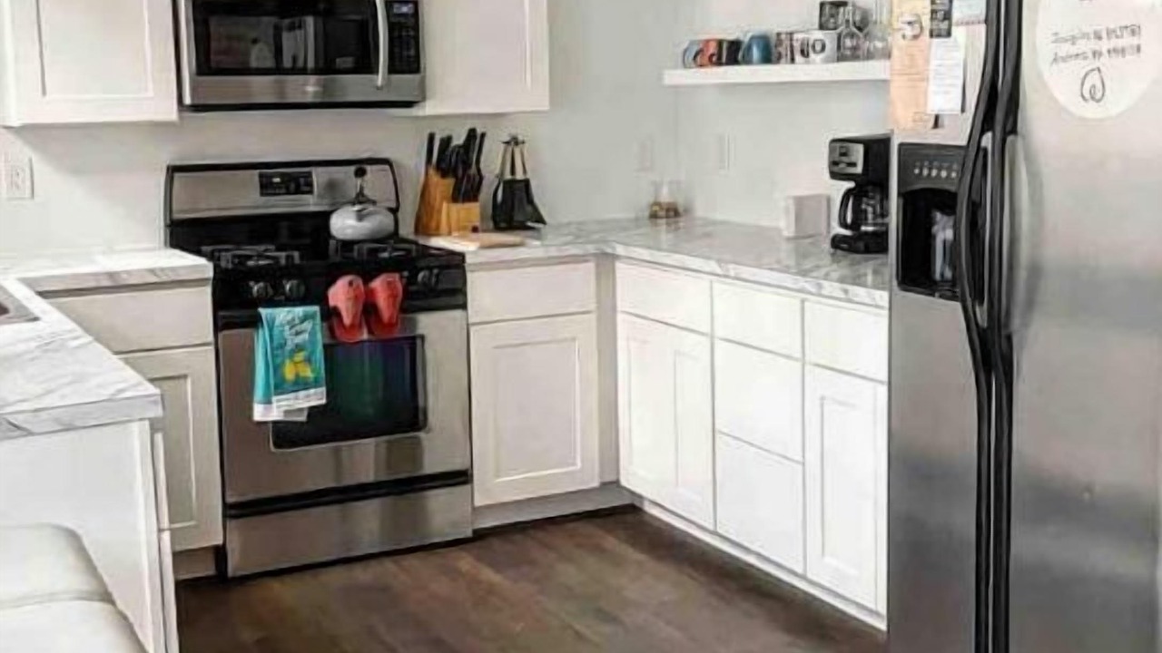 Photo of Kitchen in Front Park