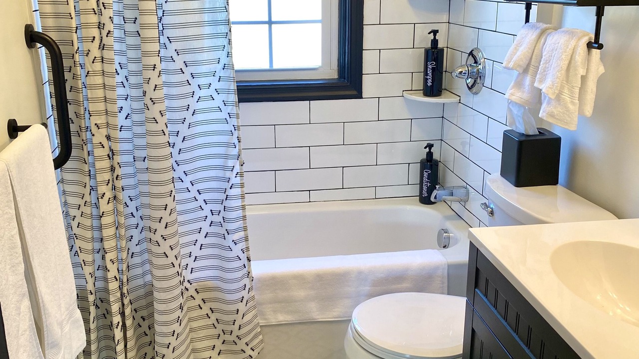 Photo of Bathroom in Elkton