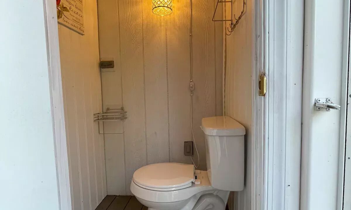 Photo of Bathroom in Elkton