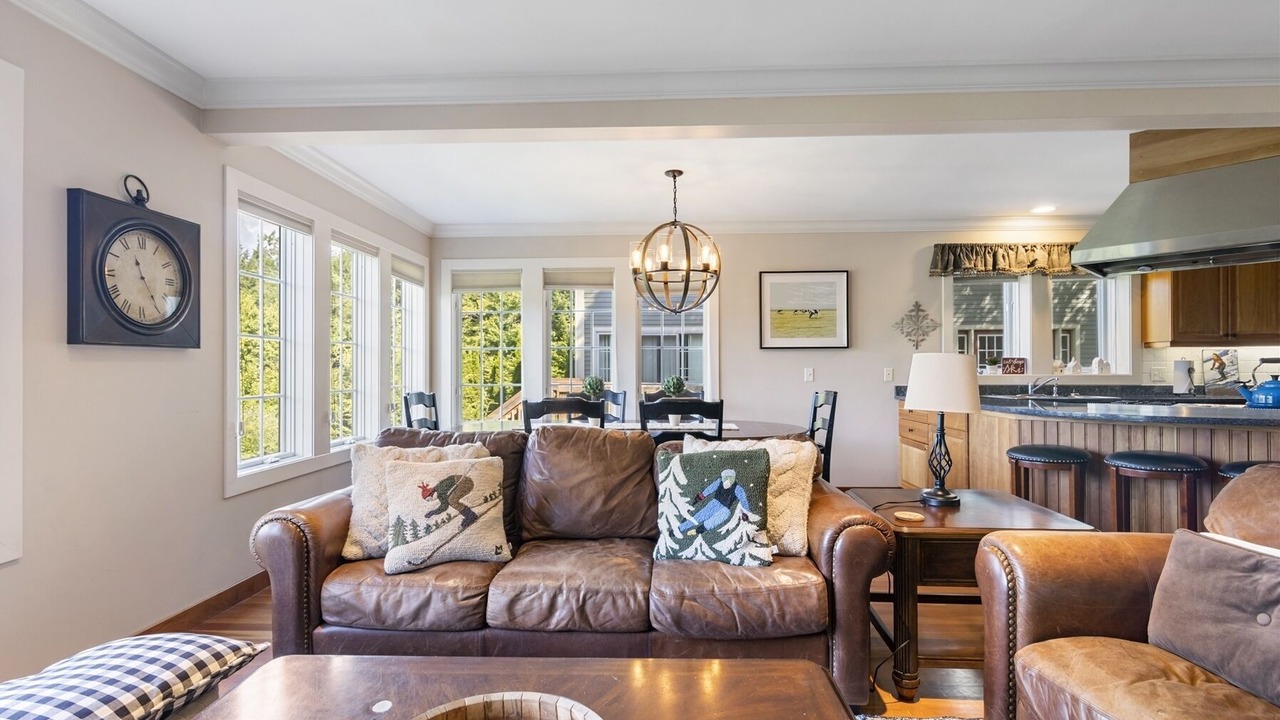 Photo of Livingroom in Stowe Area