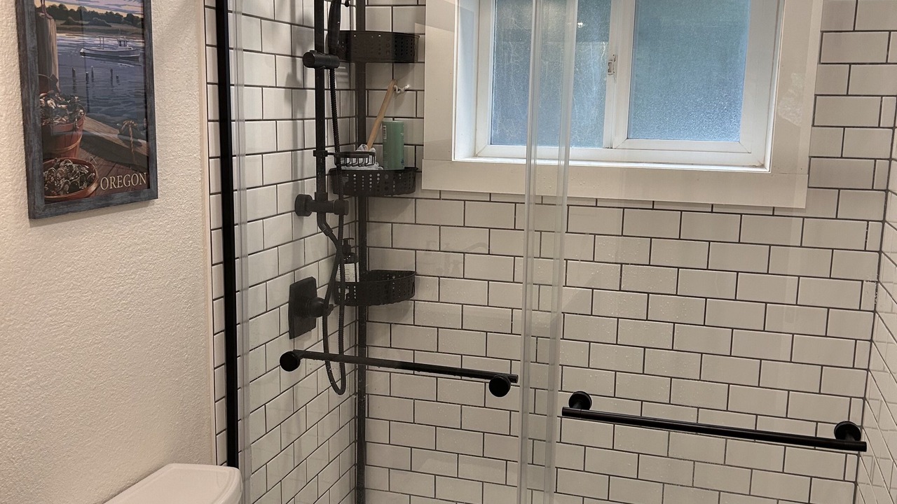 Photo of Bathroom in Bandon