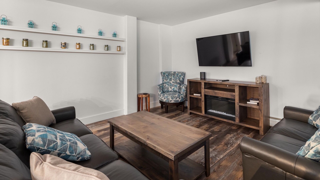Photo of Livingroom in Warren