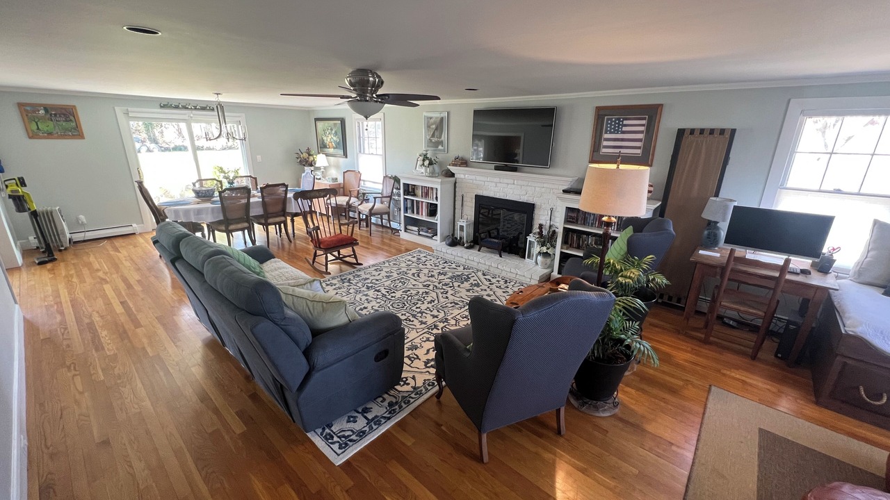Photo of Livingroom in Marblehead