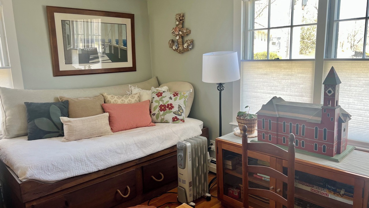 Photo of Livingroom in Marblehead
