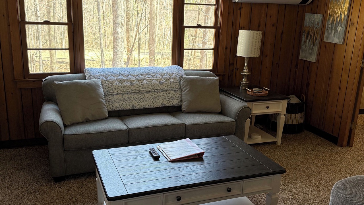Photo of Livingroom in West Alton