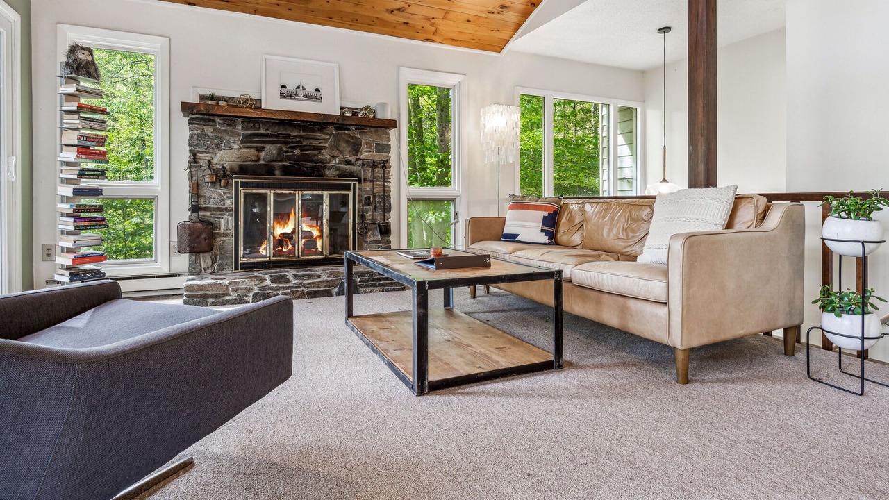 Photo of Livingroom in West Hartford