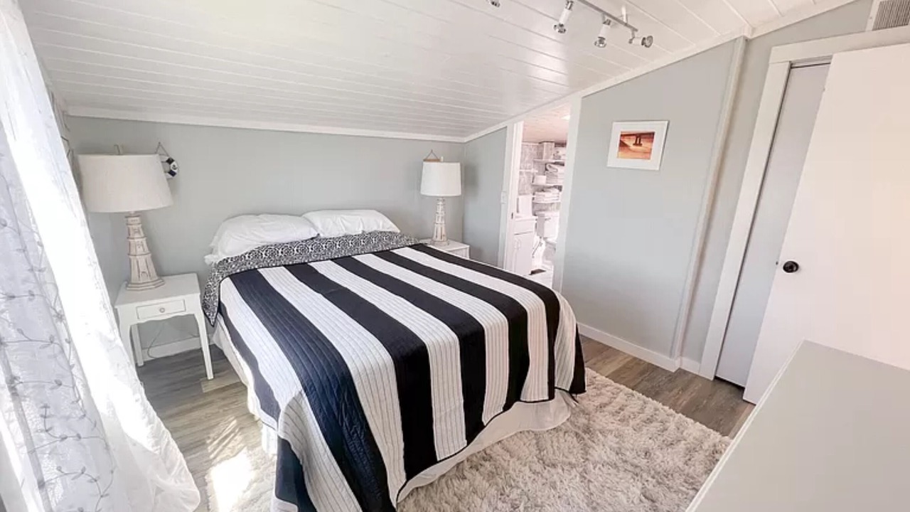 Photo of Bedroom in Jonesport