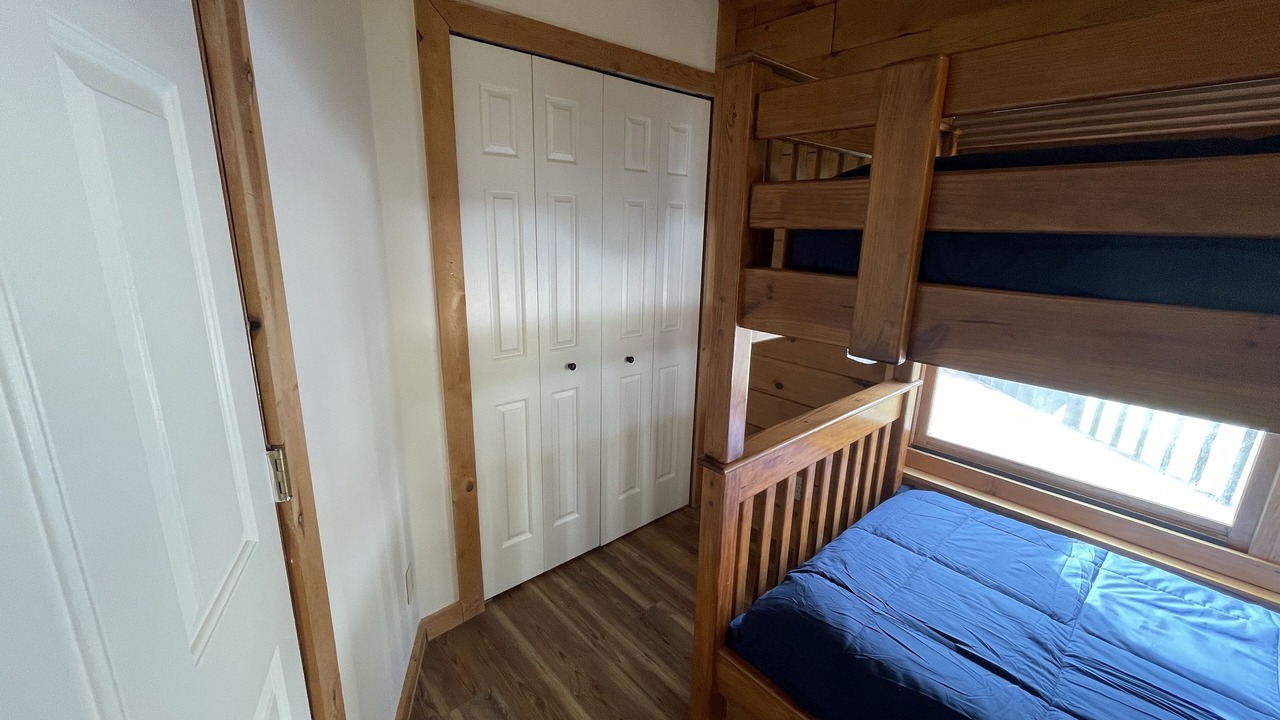 Photo of Bedroom in Willow Wood