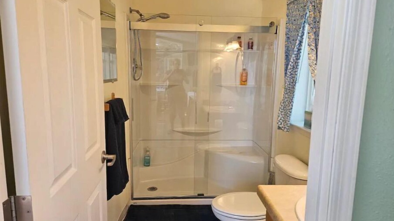 Photo of Bathroom in Prineville