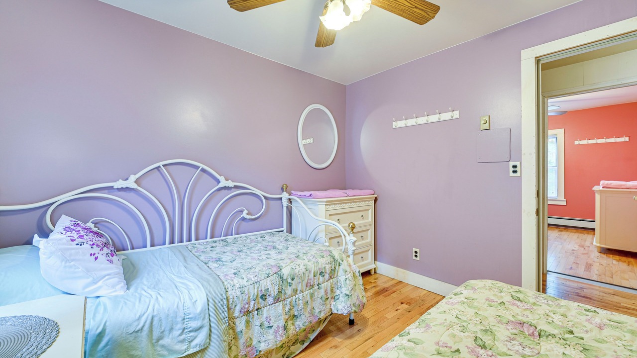 Photo of Bedroom in Lanesville