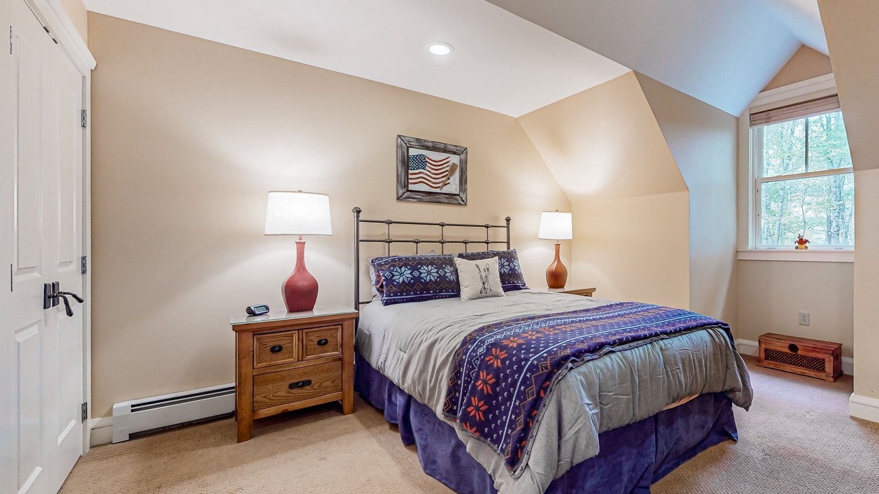 Photo of Bedroom in Proctorsville