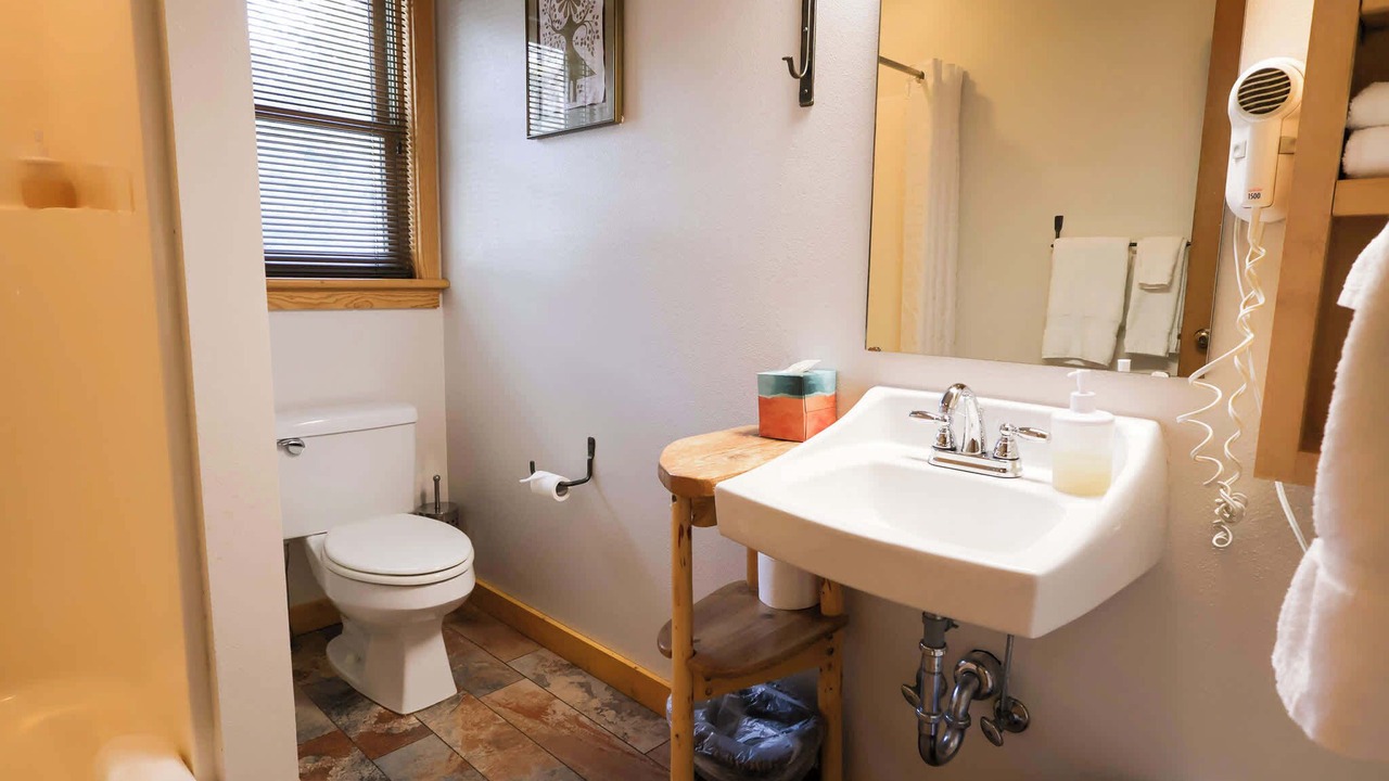 Photo of Bathroom in Mazama