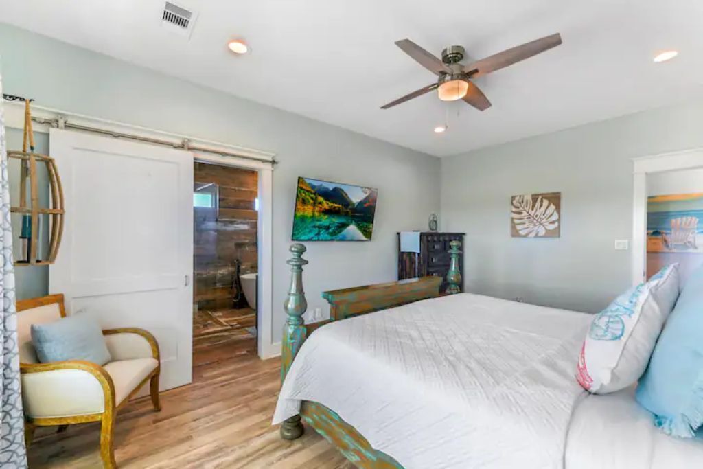Photo of Bedroom in Indian Beach
