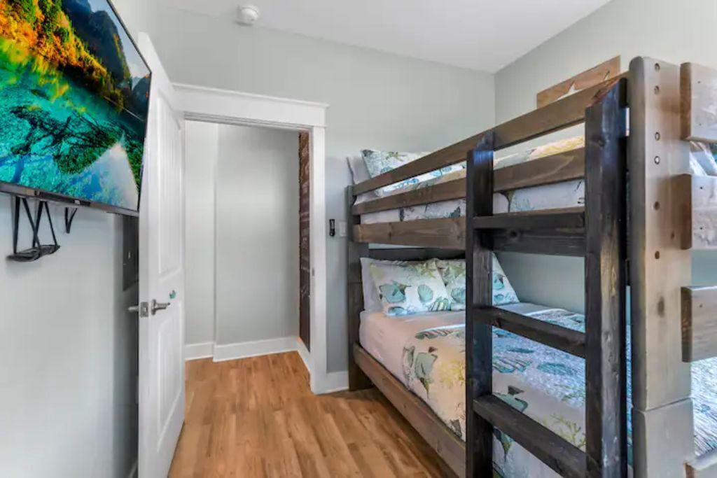 Photo of Bedroom in Indian Beach