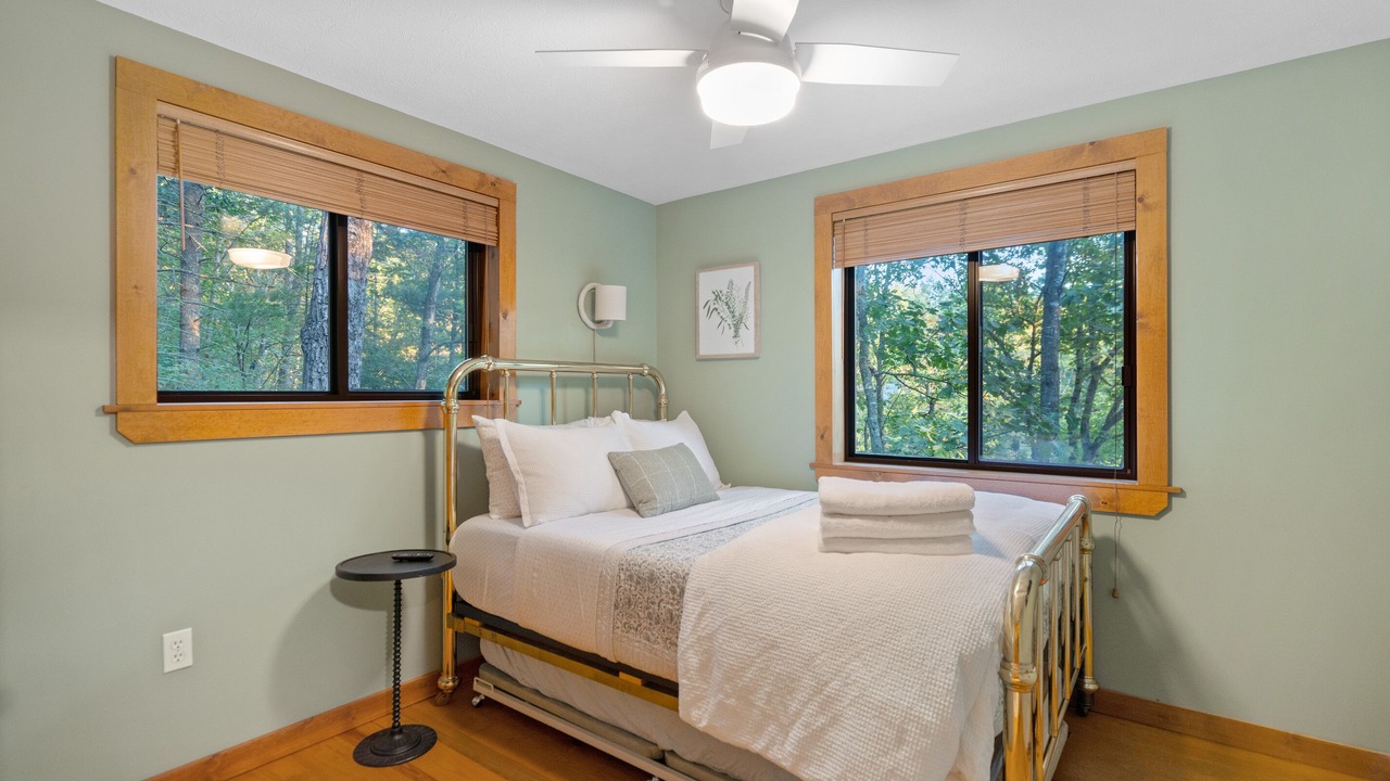 Photo of Bedroom in Basye
