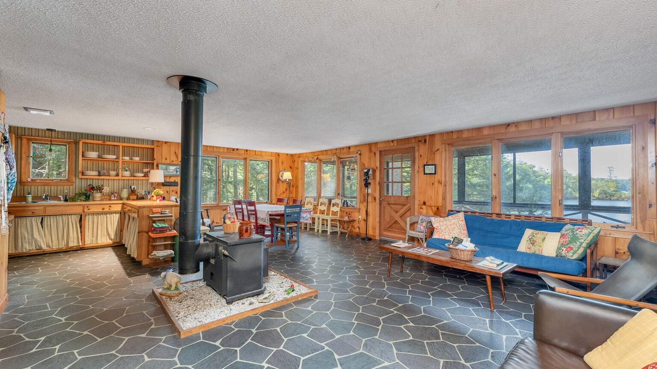Photo of Livingroom in Center Harbor