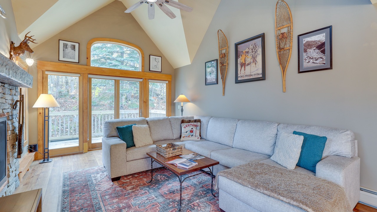 Photo of Livingroom in North Troy