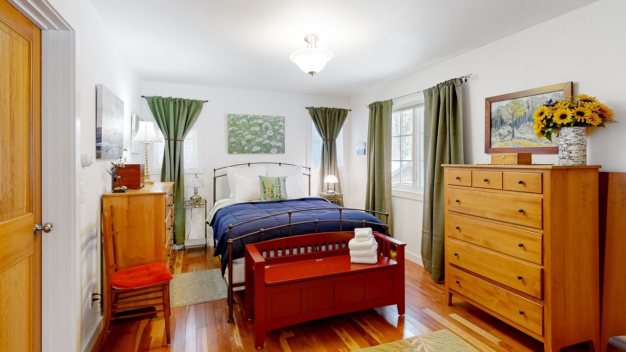 Photo of Bedroom in Warren