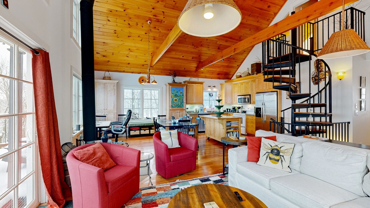 Photo of Livingroom in Warren
