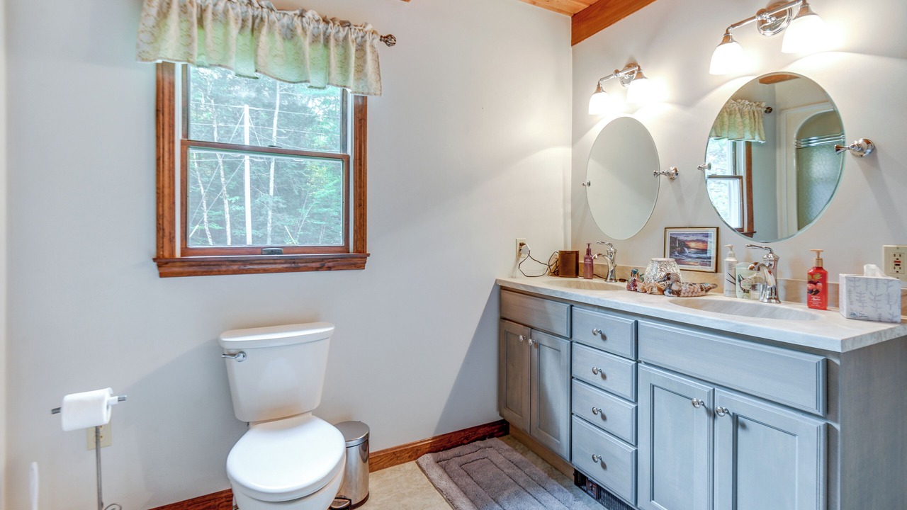 Photo of Bathroom in Milton